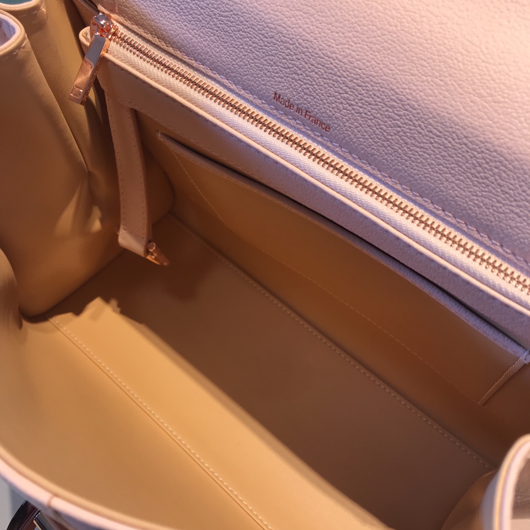 델보 브리앙 MM 토고백 미듐